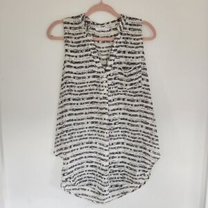 Lush woman sleeveless top size S